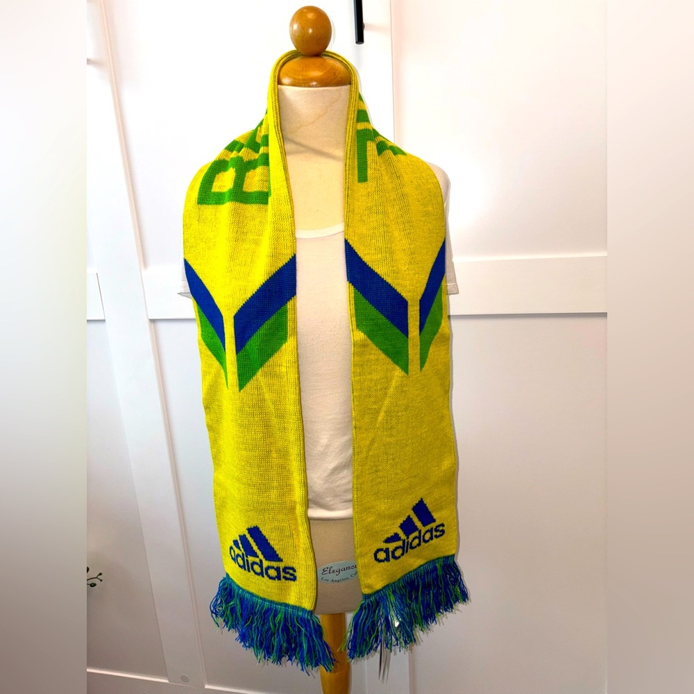 NWT Adidas Brasil Scarf Soccer World Cup 2014 FIFA Brazil UNISEX